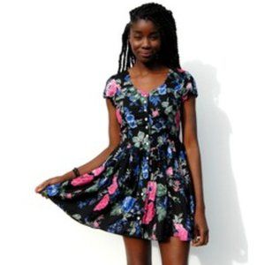 Black floral A-line minidress with scalloped hems 1990s 90s VINTAGE